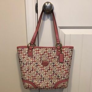 Coach Signature Shoulder Bag